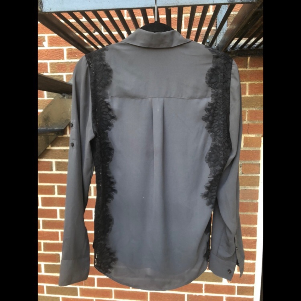 Express Lace Insert Button-up - Picture 2 of 3